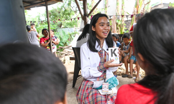 Schulunterricht für Kinder der Agta