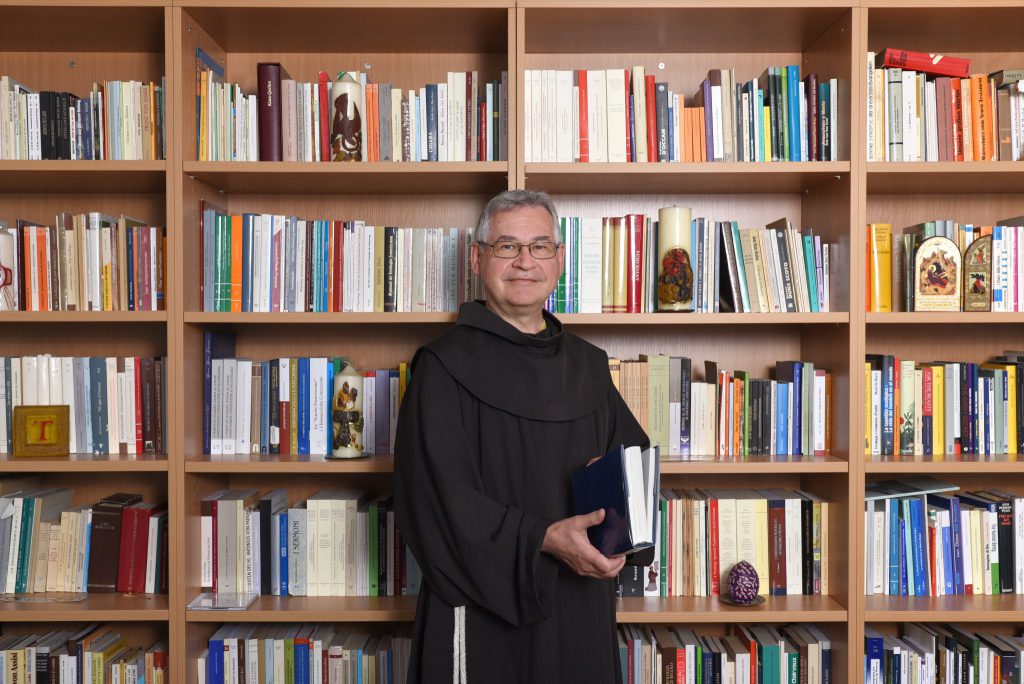P_Prof_Johannes_B_Freyer_OFM_Referent_fuer_franziskanische_Grundsatzfragen_bei_der_MZF