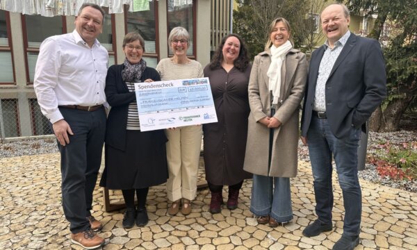 PM „Börsianer mit Herz“ spenden für Frauen in Not