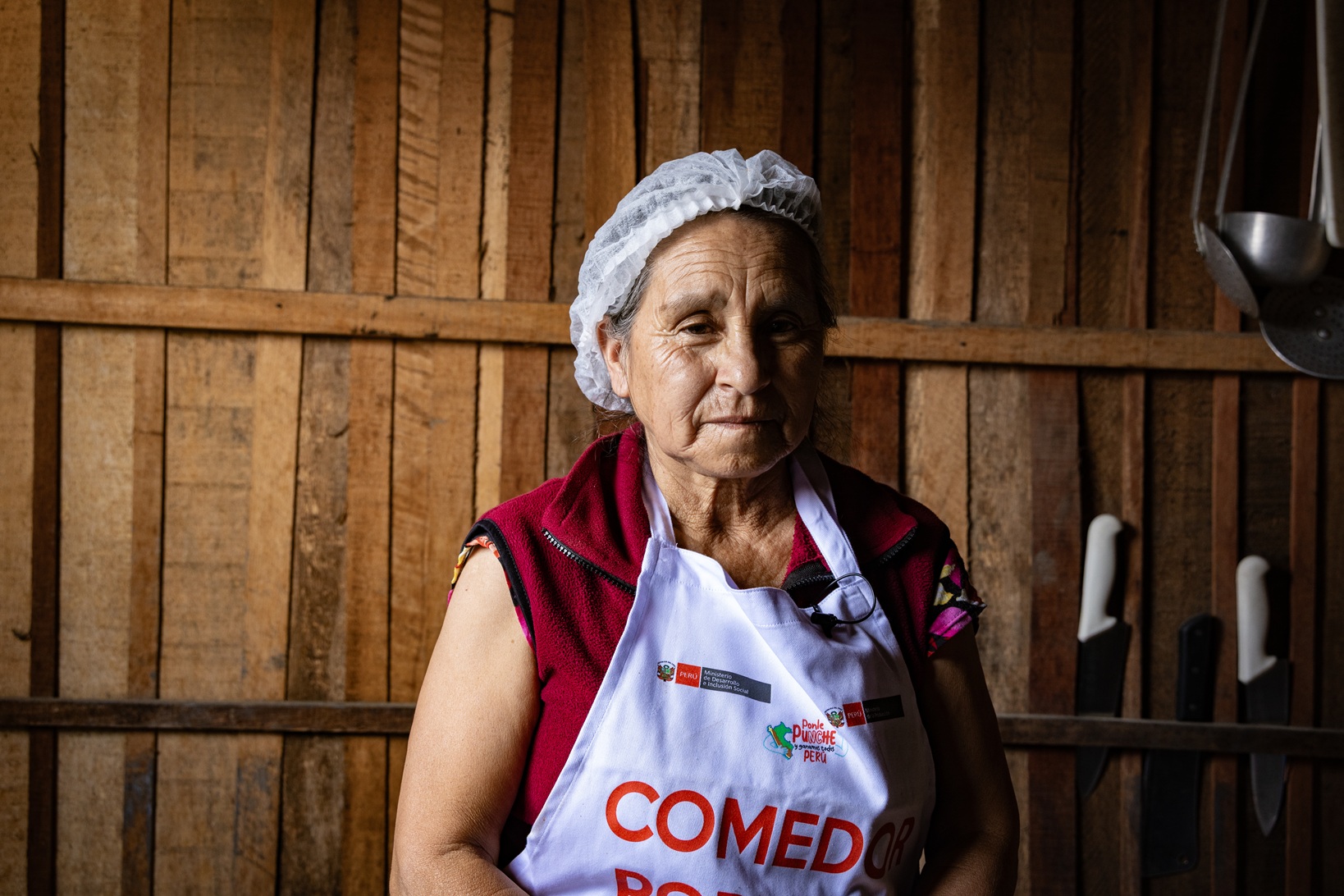 Engagierte Helferin in einer Suppenküche der Franziskaner in Huaycán, Peru.