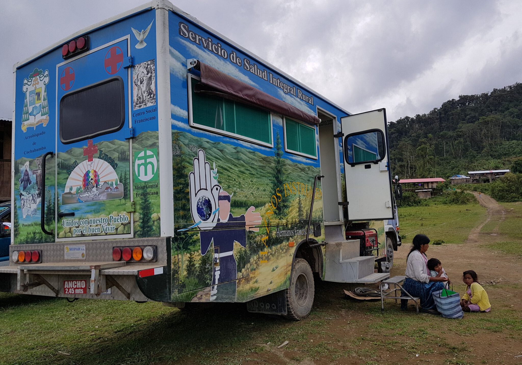 MZF Truck Krankenhaus Bolivien