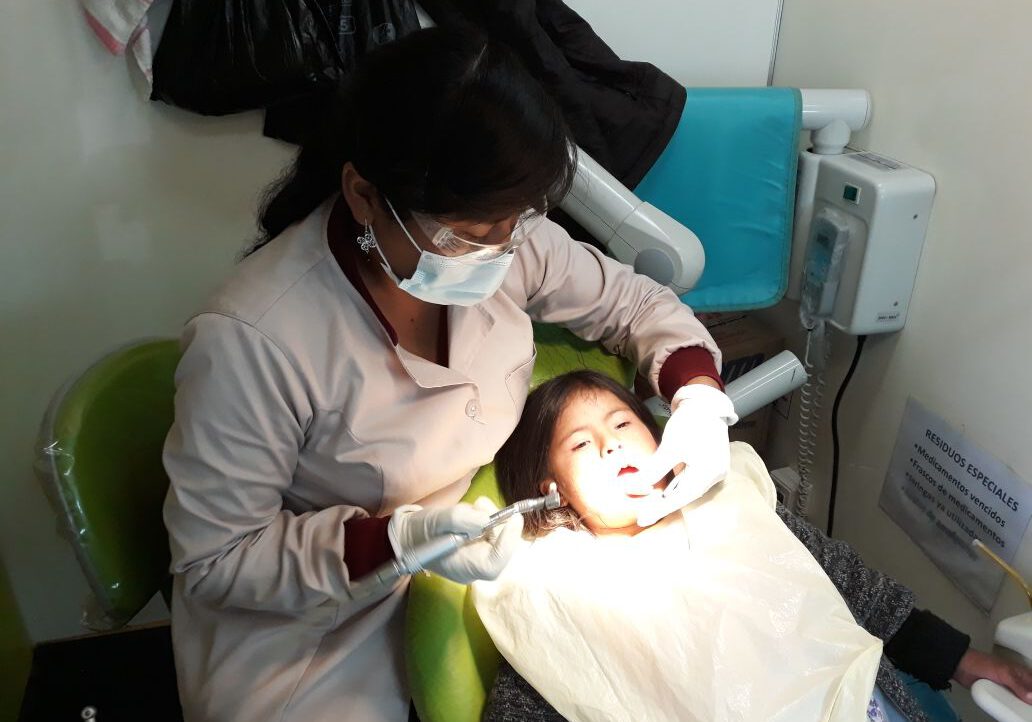 Zahnuntersuchung mobile Klinik MZF