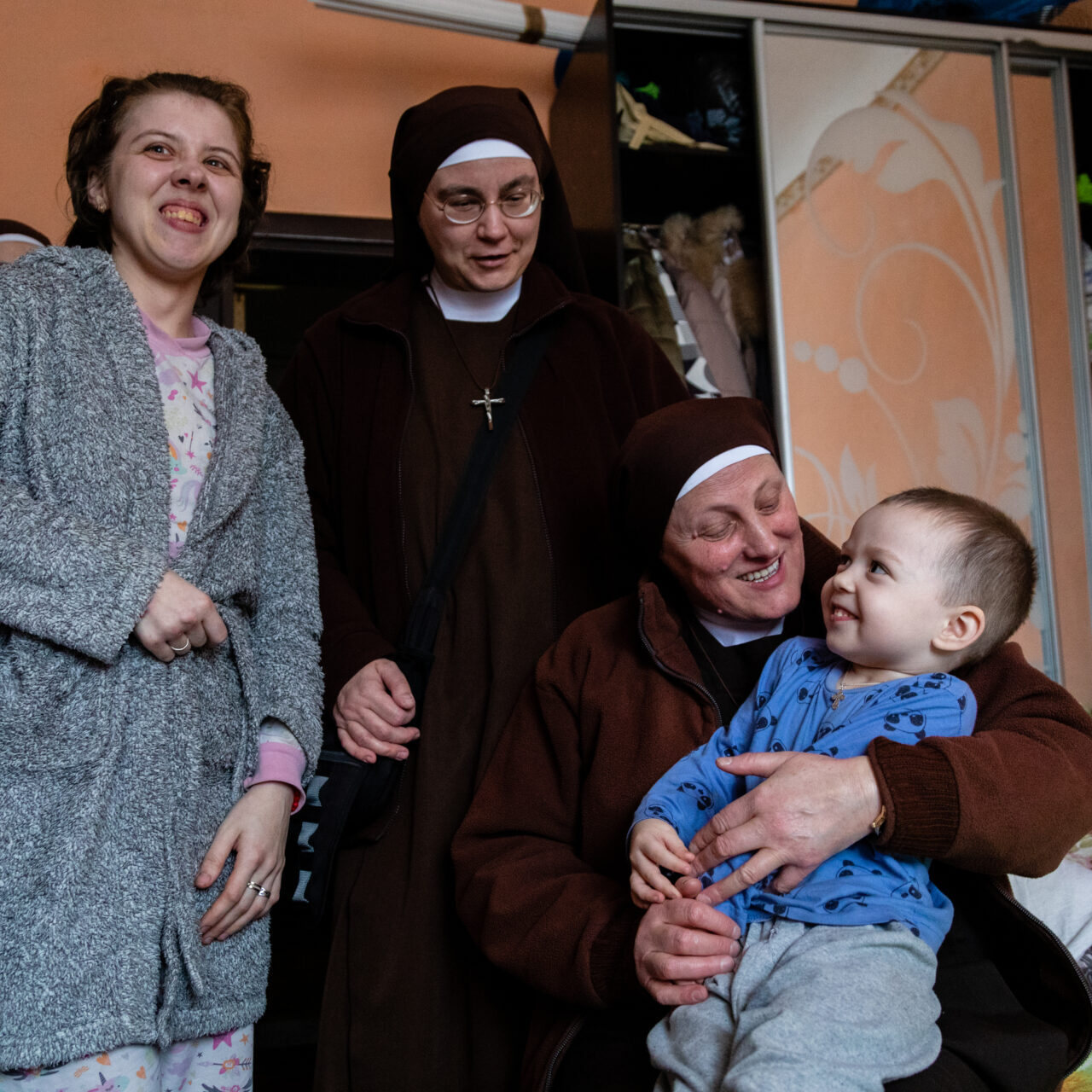 Ukraine Hilfe Frauen Kinder