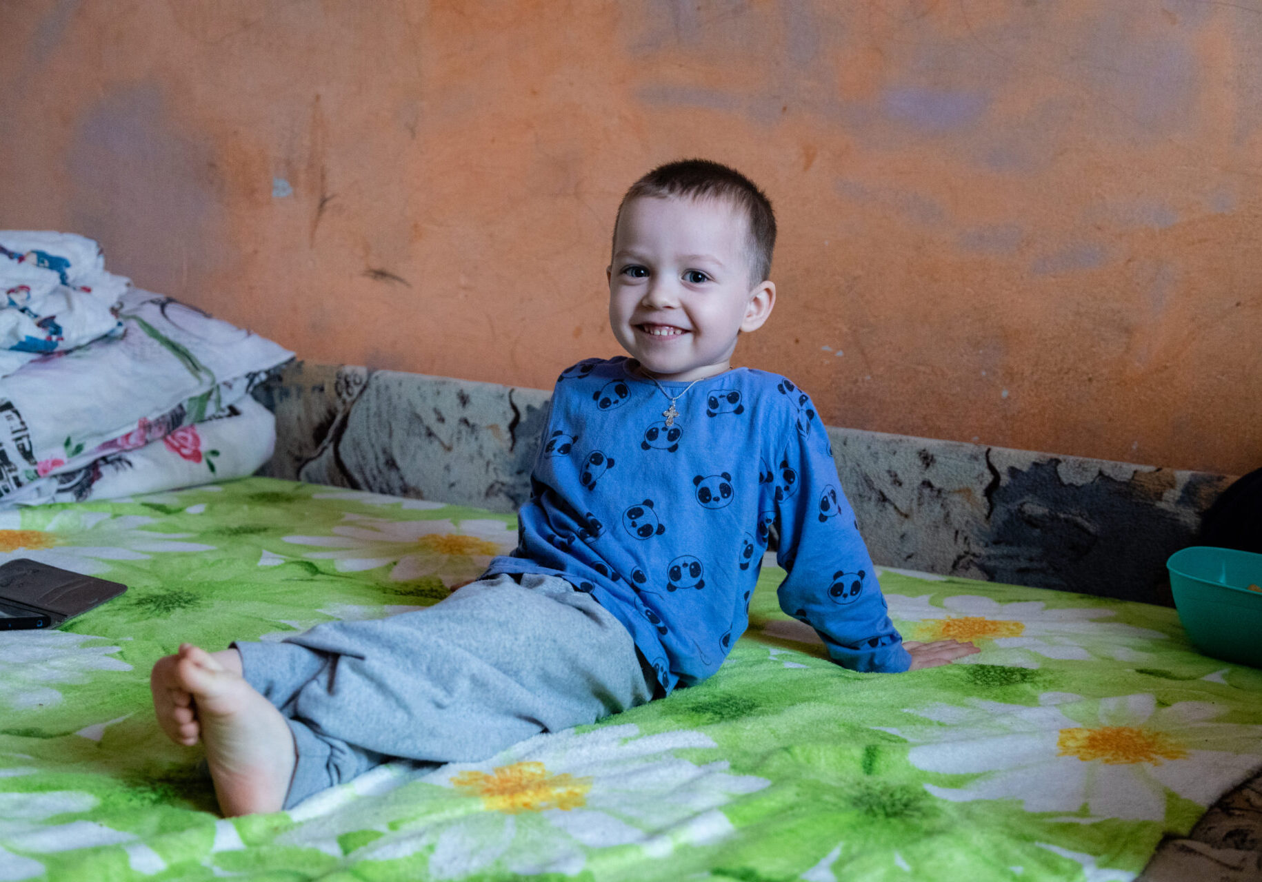 Serhiy has a blind father and a mother with a mild mental disorder. The family lives in a dormitory for the partially sighted and blind. They are supported by the Franciscans - they help with the necessary things.